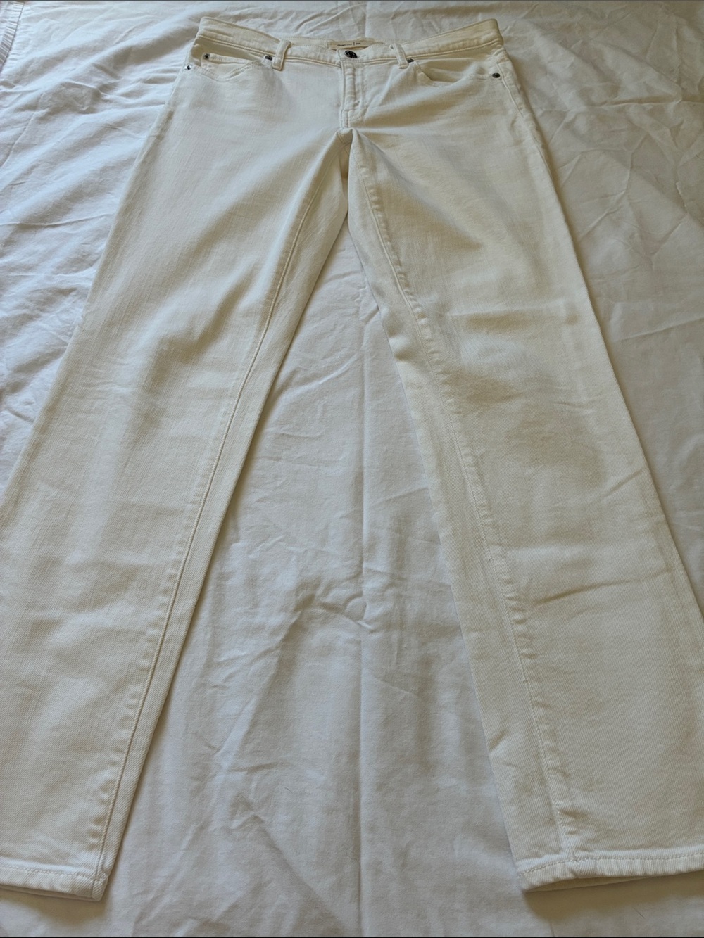 NWOT GAP Real Straight Jeans in White, Size 29R